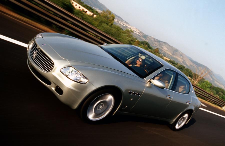  Maserati Quattroporte 2004 года  (фото 13 из 67)